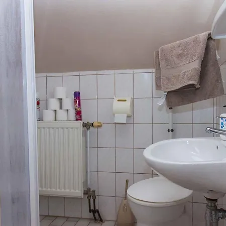 In 36528 Apartment *